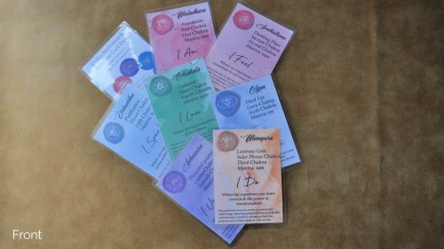 Chakra Meditation &amp; Reference Card Deck